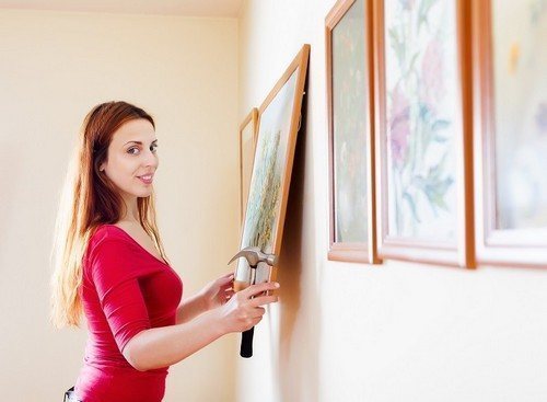 Как повесить картину на стену крепеж