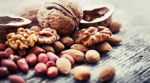 Как хранить грецкие орехи очищенные в домашних условиях: способы и особенности